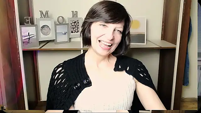 _AngeliaFlow_ webcam