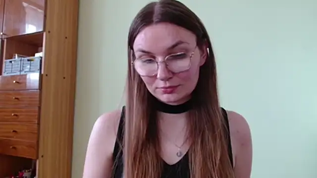 LooveELLYx webcam