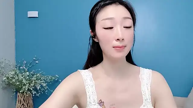 ella55-- webcam