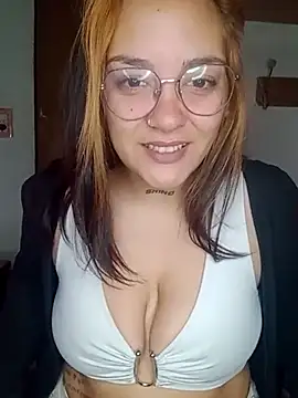 kuramaqueen webcam