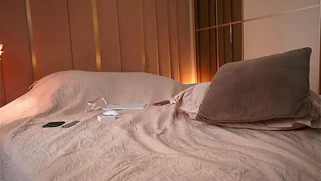 oh_juliee_ webcam