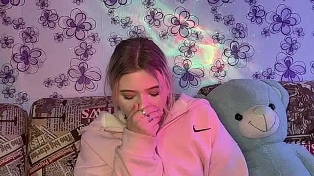 EarlineStrojnys webcam