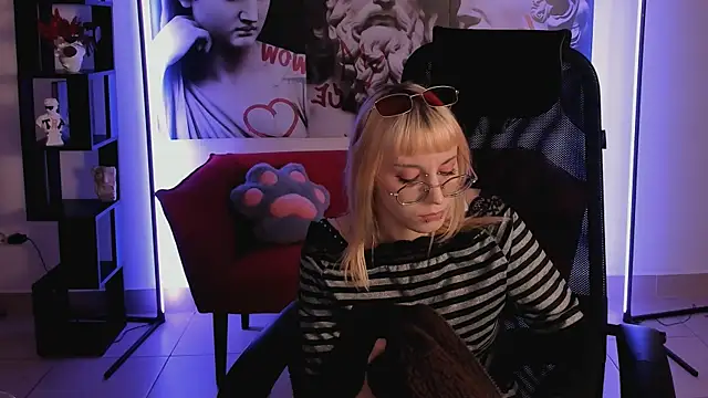 ReminaMeow webcam