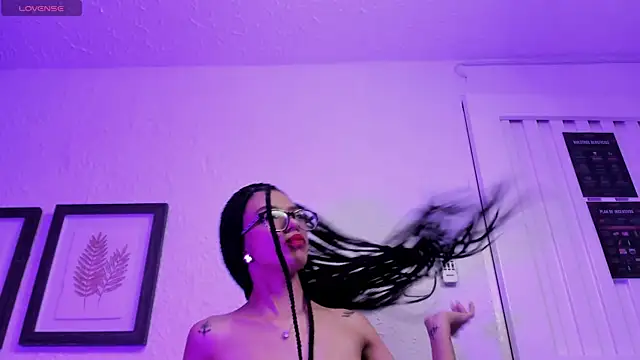 ElaineStark69 webcam