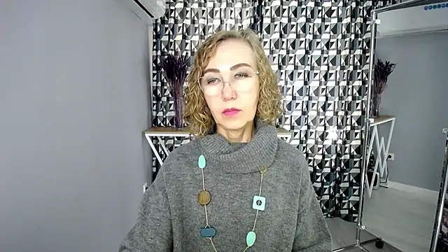 queen_a_n_i webcam