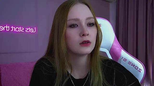 AgataFoxley webcam