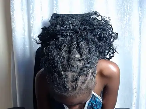 pureelegance_petite webcam