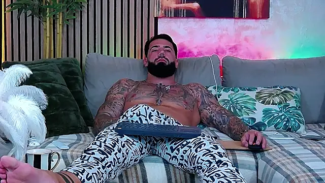 masterkingofmusclee webcam