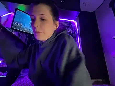 Lilactease webcam