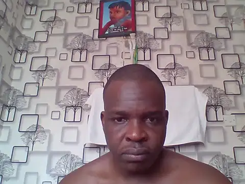 Chumba_001 live cam on StripChat