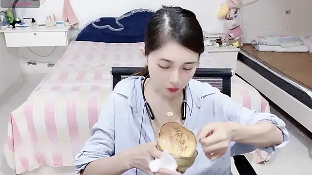 miaomiao-99 webcam