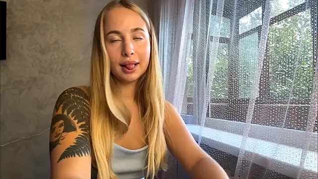 Micky_blush webcam