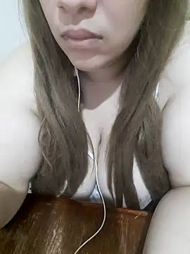 Madam_bezzzoul webcam