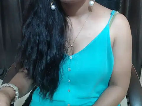 Kudi_Kiyara webcam