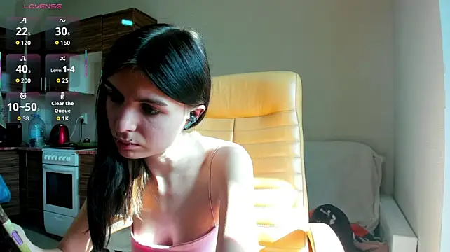 ErlinaBuoy live cam on StripChat