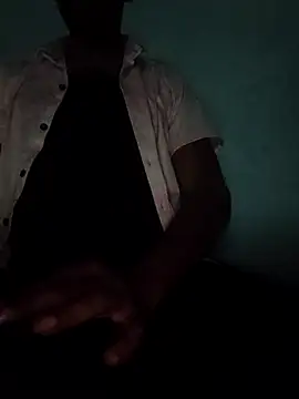 Daddyishere_19 live cam on StripChat