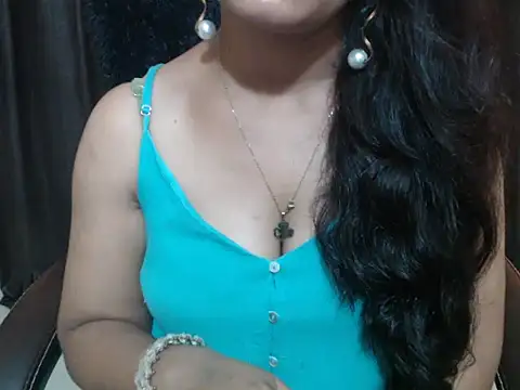 Kudi_Kiyara webcam