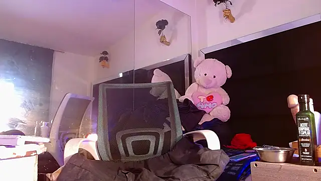 StefyFerrer live webcam