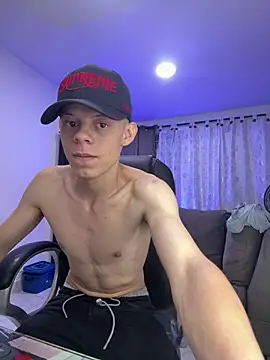 Matthew_632 webcam