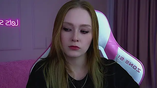 AgataFoxley webcam