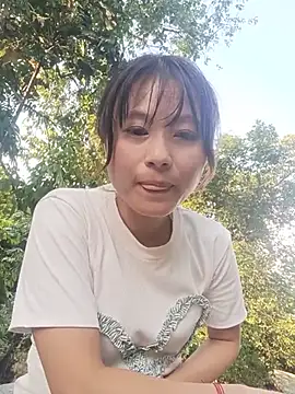 Linda-yiyi webcam