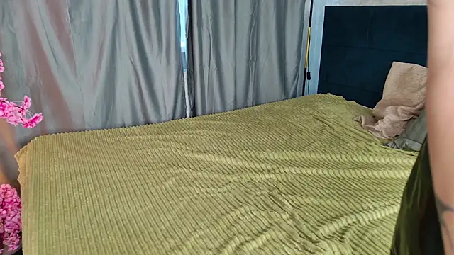 SakuraDreamm webcam
