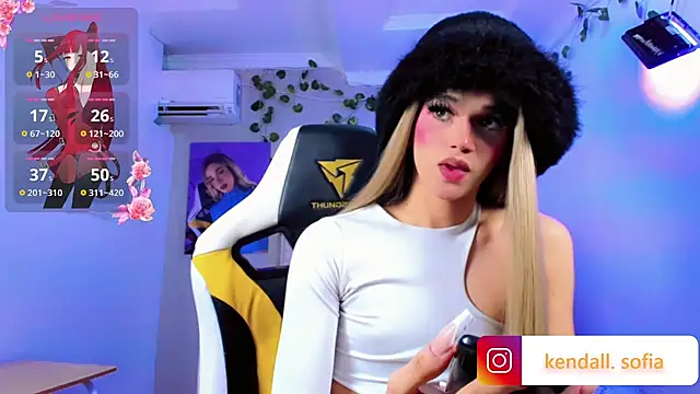Sophiaa_doll_ webcam