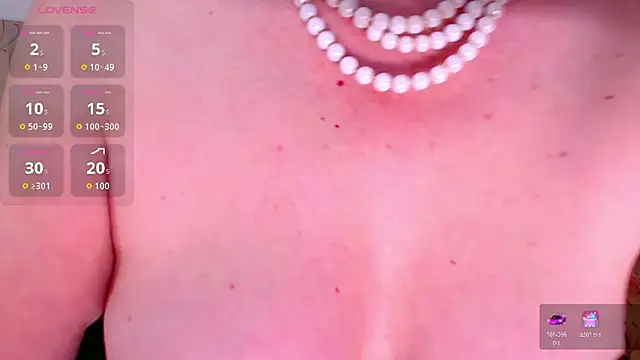 GiselleFox webcam