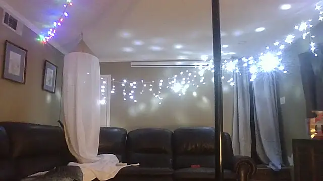 marilyn420 live cam on StripChat