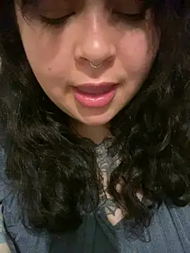 Kimberliprivv live cam on StripChat