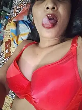 cute_radhikaa webcam