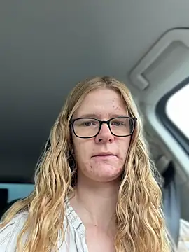 Bikergirl_97 live cam on StripChat