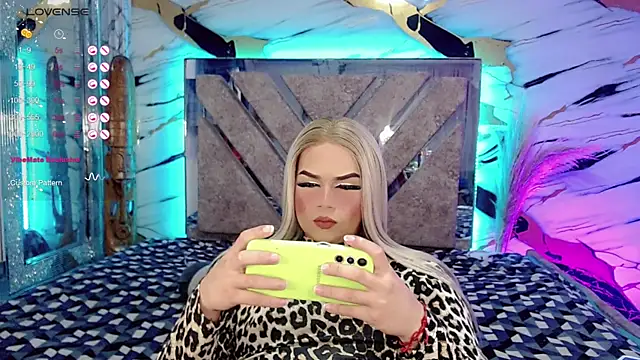 kushina_uzumaki75 webcam