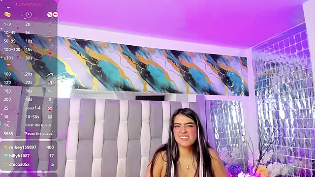 IsaDiiaz live cam on StripChat