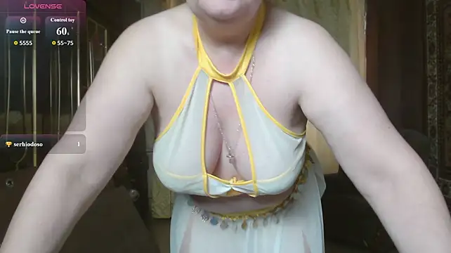 Casey_peach webcam