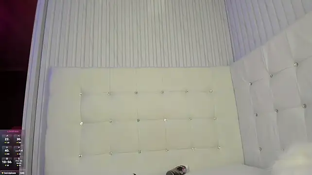 Mantis_winee live cam on StripChat