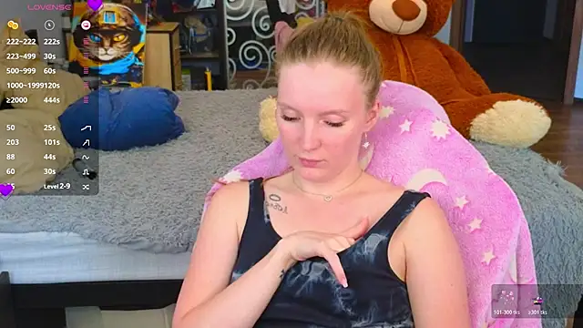 Mary_Blu webcam