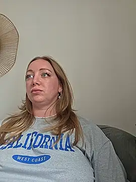 arielsweetieee webcam