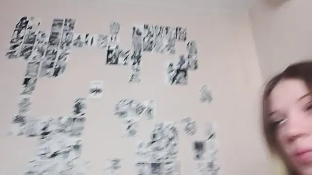 ViolettaCatechini webcam