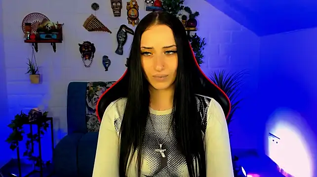MonicaLowes webcam