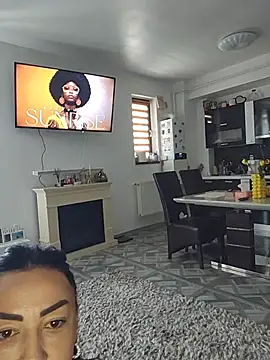 MaiaGold69 webcam