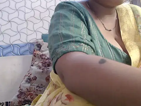 Diamond_Maya webcam