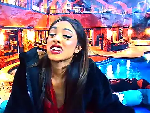 IndianPretty14u2Luv webcam
