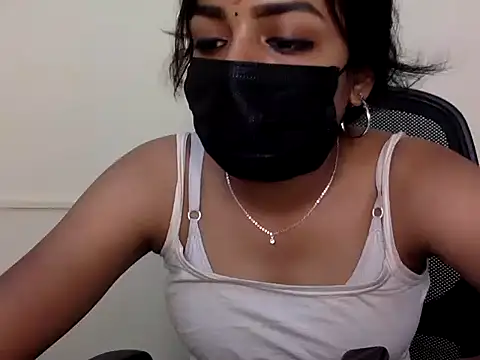 Meera-Mythun webcam