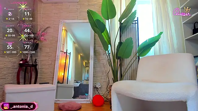 Bella_Posh webcam