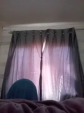 loveofpetitegirls34 webcam