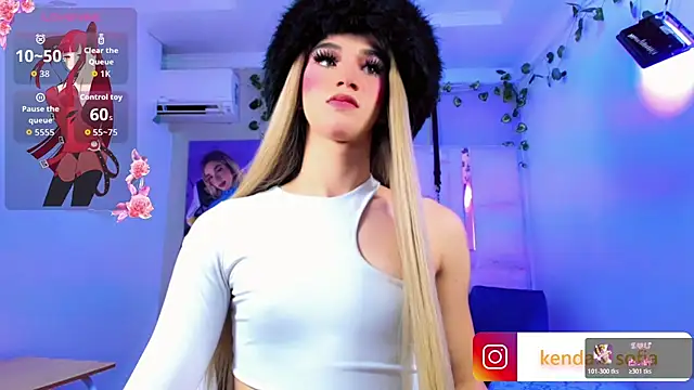 Sophiaa_doll_ webcam