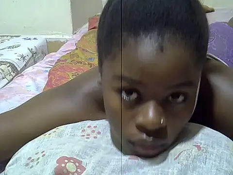 Hot-shannita webcam