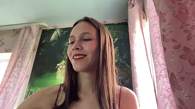 EllynDincher webcam