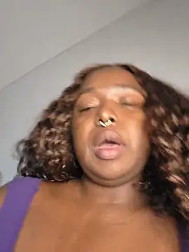 TanishaEvans webcam